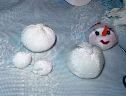 Cum să faci un om de zăpadă pe un pom de Crăciun - târg de stăpâni - manual, manual
