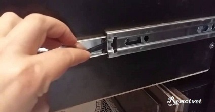 Cum să scoateți cutia blocată din unitatea de bucătărie