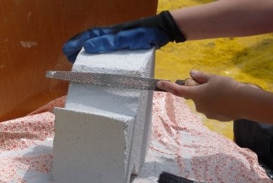 Камина в дома на газобетон, за да се изгради със собствените си ръце и да се свържете към комина
