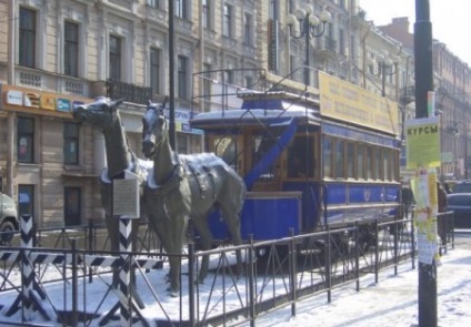 Istoria tramvaiului ecvestru al primelor tramvaie pe traseul de cai
