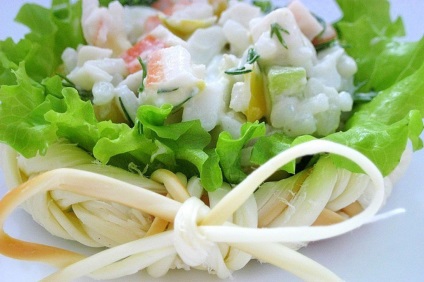 Rețetă de salată de crab simplu de la porumb și bețișoare