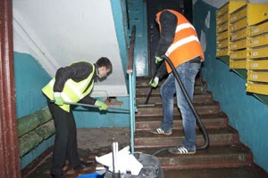 Cine este obligat să curățească și să monitorizeze curățenia în intrările locuitorilor din raza Kamensk-Uralsky