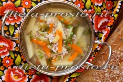 Supă de pui cu orez roșu, rețetă cu fotografie