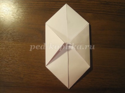 Cal în tehnica origami
