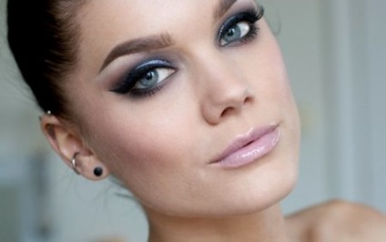 Manichiura si make-up pentru absolvire