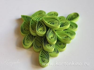 Master class pentru copii Crăciun jucării în tehnica quilling