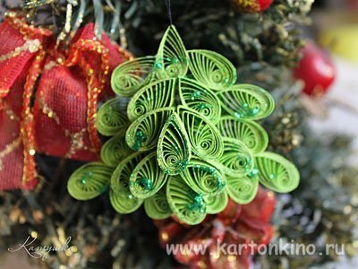 Master class pentru copii Crăciun jucării în tehnica quilling