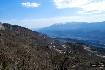 Mănăstirea Ostrag din Muntenegru, unde se află, fotografia mănăstirii și descrieri detaliate