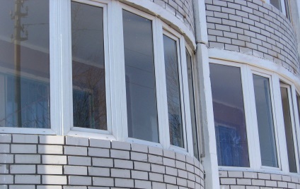 Az erkély üvegezése vagy új ablak telepítése, sajtóközlemények, segg