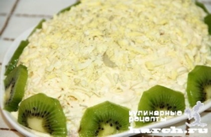 Câteva delicioase salate originale cu kiwi!