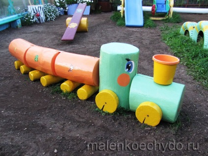 Tractorul de trenuri de pin