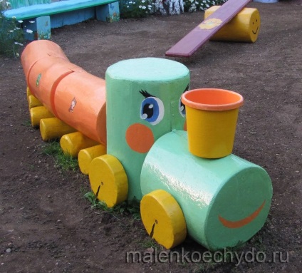 Tractorul de trenuri de pin
