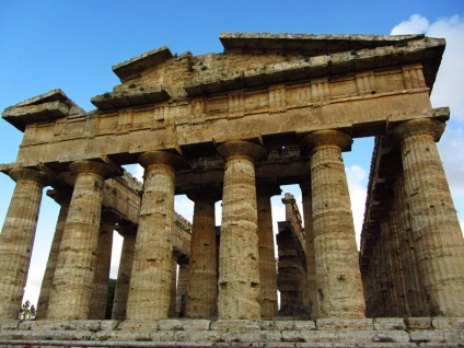 Paestum és Pompeii