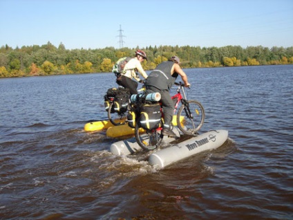 Cucerirea elementului de apă pe o bicicletă