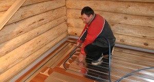 Acoperire pentru tipurile de podele cu apă caldă și condițiile de funcționare