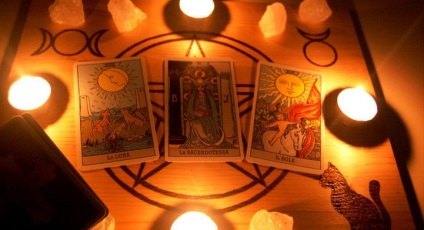 Vizualizarea evenimentelor de viață cu carduri de tarot