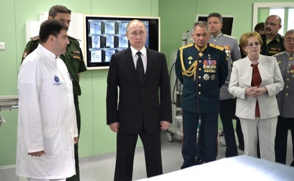 Putyin megvizsgálta a katonai orvosi akadémia klinikáját Szentpéterváron, a televíziós csatorna - Szentpétervár