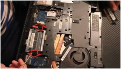Demontarea și repararea laptopului lenovo y500 (înlocuirea matricei) - partea 1