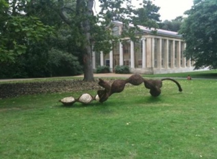 Sculpturi de gradina din tije de salcie, interior HD