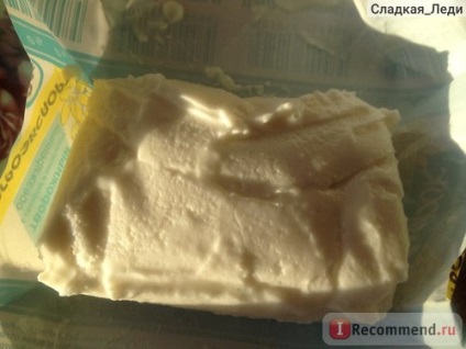 Creșterea cărnii de brânză este oportună cu zahăr și vanilie - 