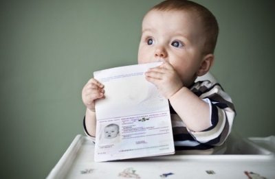 Consimțământul la înregistrarea copilului - fie o declarație din partea mamei sau a tatălui