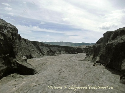 Vulcanul Bromo de pe insula Java, Indonezia, călătorii independente