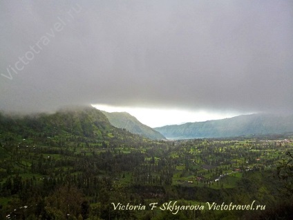 Vulcanul Bromo de pe insula Java, Indonezia, călătorii independente