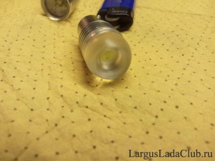 Înlocuirea lămpilor din luminile din spate cu LED-uri, prin rotirea Ptph din spate, într-o lampă de mers înapoi