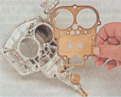 Înlocuirea, dezasamblarea, asamblarea vasei carburatoare clasice, vaza 2121 câmp de porumb