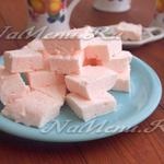 Marshmallow acasă, o rețetă cu o fotografie cu gelatină