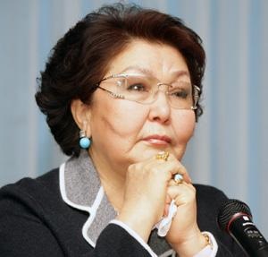 Soția lui Nursultan Nazarbayev, fotografie! Soți și soții de stele