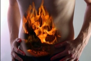 Arderea și greutatea în pancreas cu pancreatită, pulsații, dureri