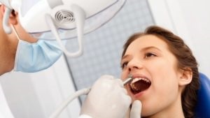 Dentară inserție dentară pentru coroană în stomatologie, prețuri, fotografie