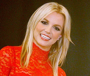 Britney Spears ia făcut nasul