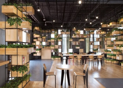 Designul interior al unei cafenele cu verdeata verticala, Beijing