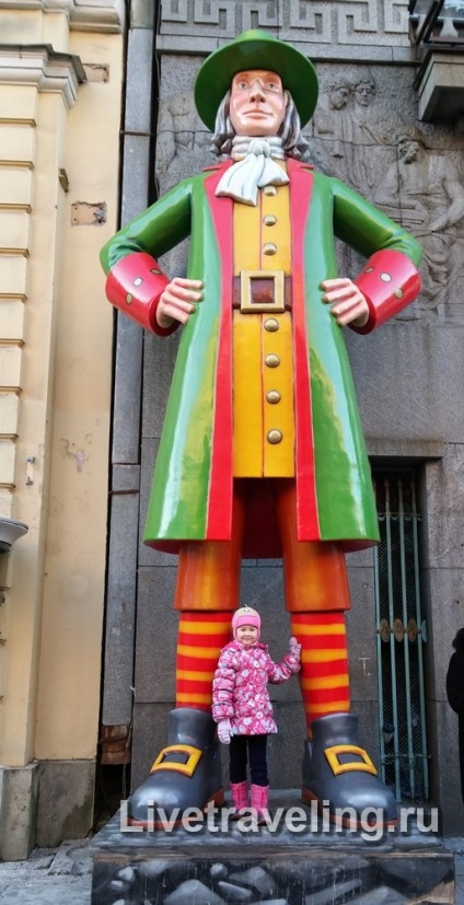 Casa lui Giant din Sankt Petersburg - călătoresc viu