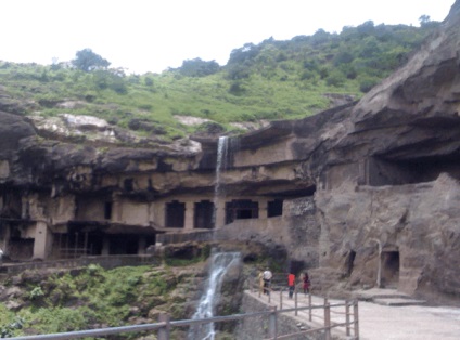 Templul antic al lui Ellora din India este locul a trei religii