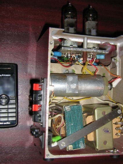 Elektronikus transzformátor a lámpa tápegységében