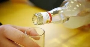 Enterosgel pentru caracteristicile de otrăvire cu alcool, beneficiile medicamentului