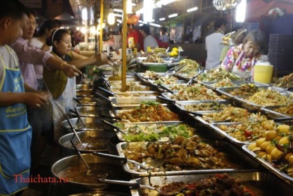 În cazul în care este ieftin și delicios să mănânce în Phuket și ce să cumpere, desigur - pe piața Thai