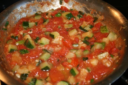Zucchini paradicsommártásban főzhető receptek