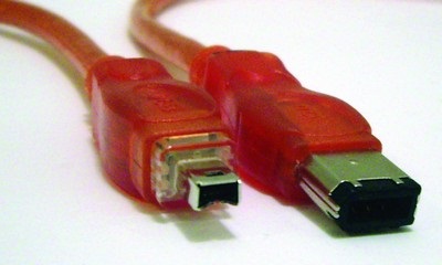Cabluri și conectori în dispozitive mobile și multimedia - articole