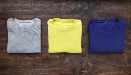 Cum să pliți cu ușurință orice tricou în doar 2 secunde