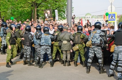 Care este articolul pentru neascultarea consilierului oamenilor la ofițerul de poliție?