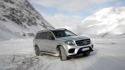 Hogyan változott a mercedes-benz gl, ami az s-osztályú tesztvezetéshez kapcsolódik