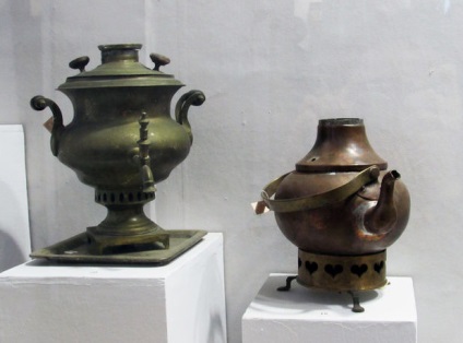 Cum să cumpărați un samovar și să-l bați într-un interior modern