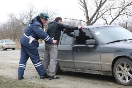 Cum să găsiți o mașină furată