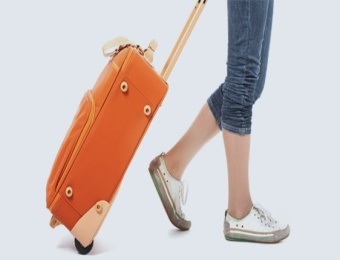 Hogyan viselkedni javít ki egy bőröndöt otthon