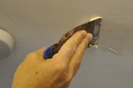Cum să pictați corect tavanul cu vopsea pe bază de apă fără pete