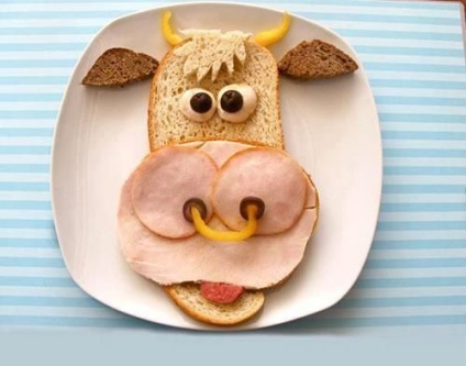Cum să faci sandvișuri dulci sub forma unui taur pe masa de Anul Nou pentru copii